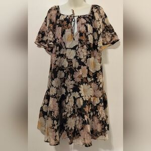NWT Abercrombie & Fitch Woman's Floral Black and Cream Mini Dress L